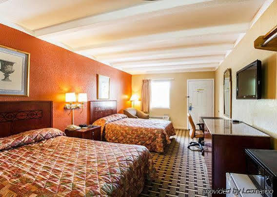 Rodeway Inn Nashville Airport Exterior foto